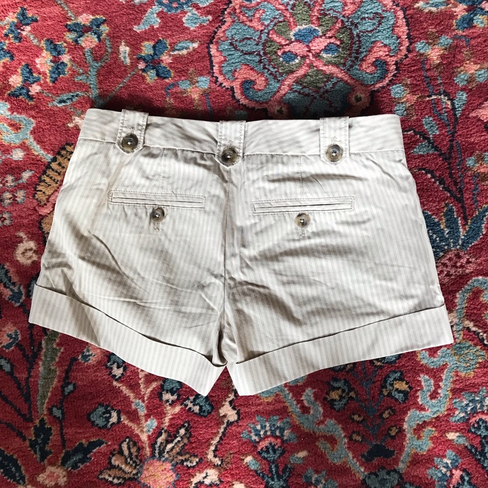 GAP shorts - Picture 3 of 3